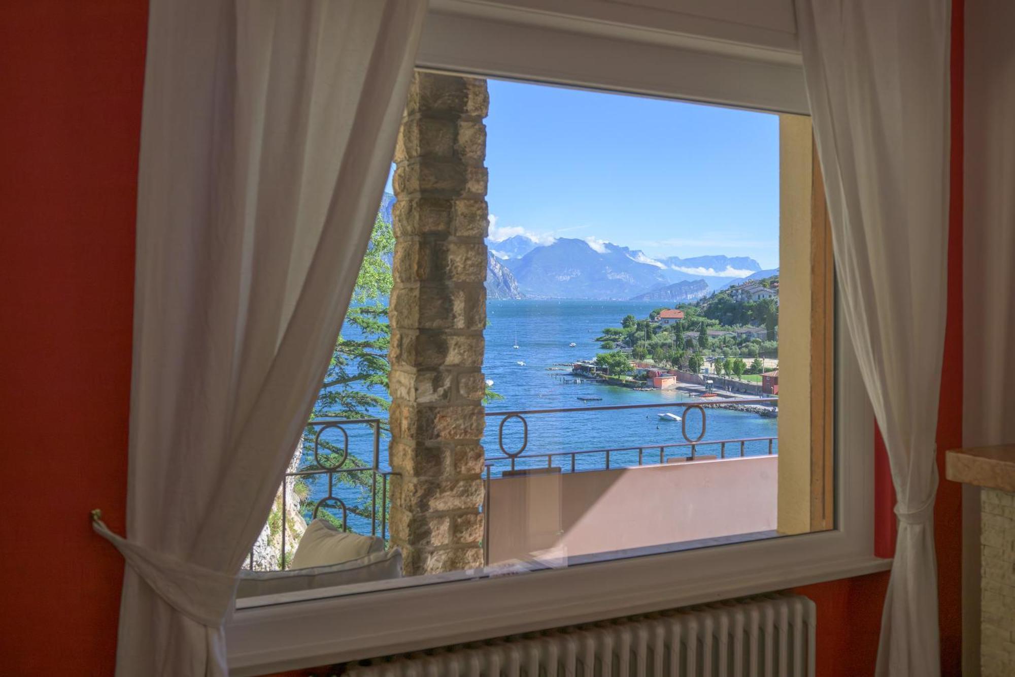 Appartamento Breathtaking View. Malcesine Esterno foto